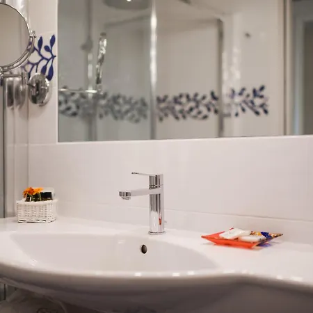 Madrina Lovely And Dynamic 4*