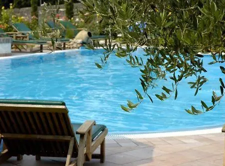 Madrina Lovely And Dynamic 4* Garda (Verona)