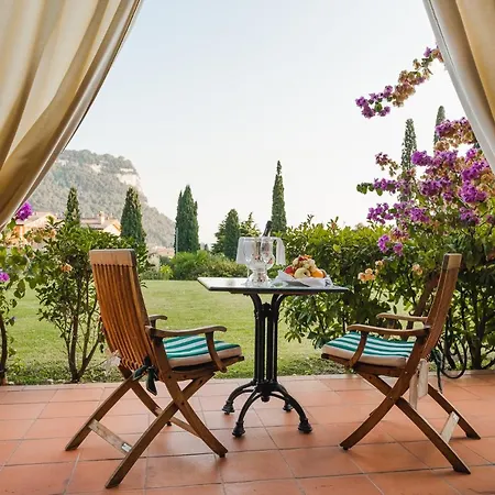 Madrina Lovely And Dynamic 4* Garda (Verona)