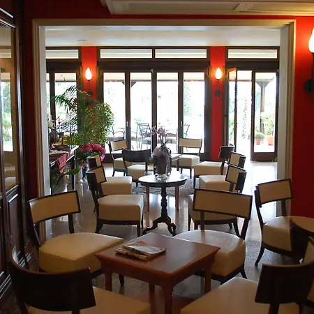 Szálloda Madrina Lovely And Dynamic 4*