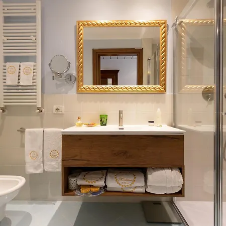 Madrina Lovely And Dynamic Szálloda Garda