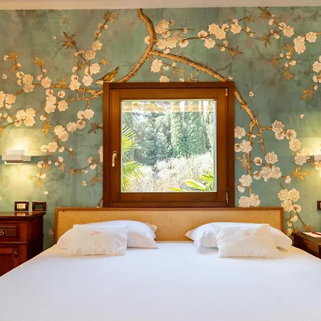 Madrina Lovely And Dynamic Szálloda Garda