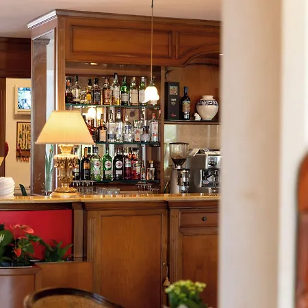 Madrina Lovely And Dynamic 4* Garda (Verona)