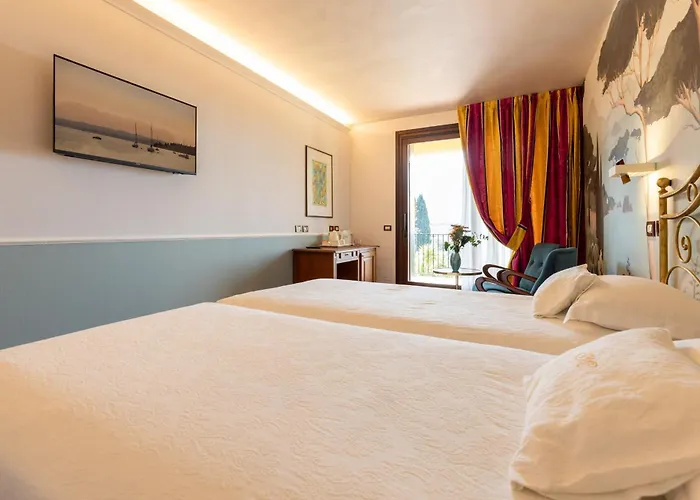 Hotel Madrina Lovely And Dynamic 4*