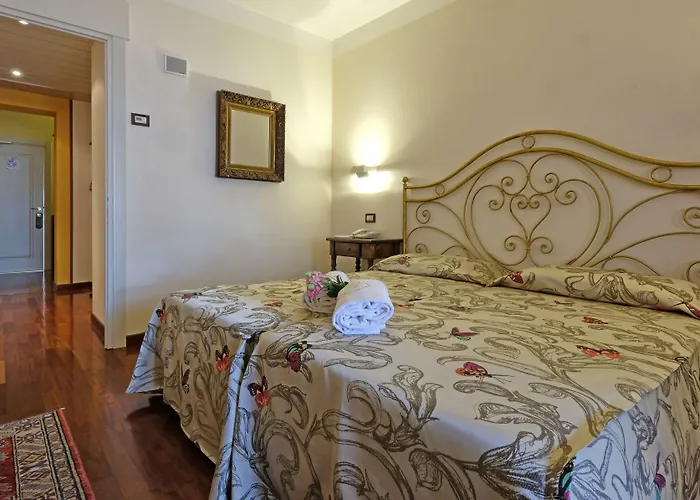 Hotel Madrina Lovely And Dynamic Garda (Verona)