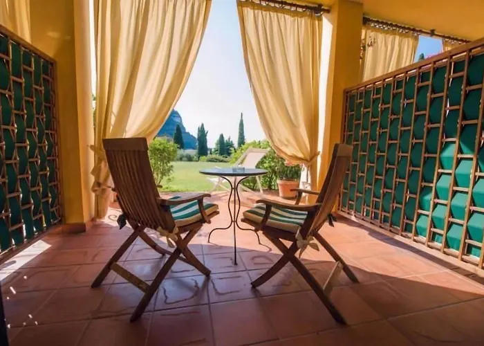 Madrina Lovely And Dynamic Garda (Verona)