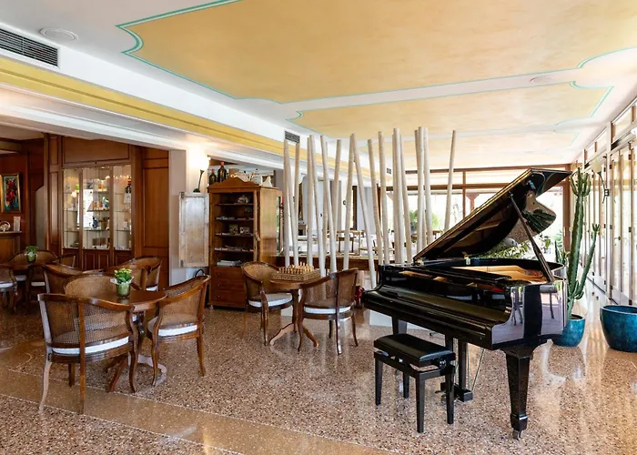 Madrina Lovely And Dynamic Garda (Verona)