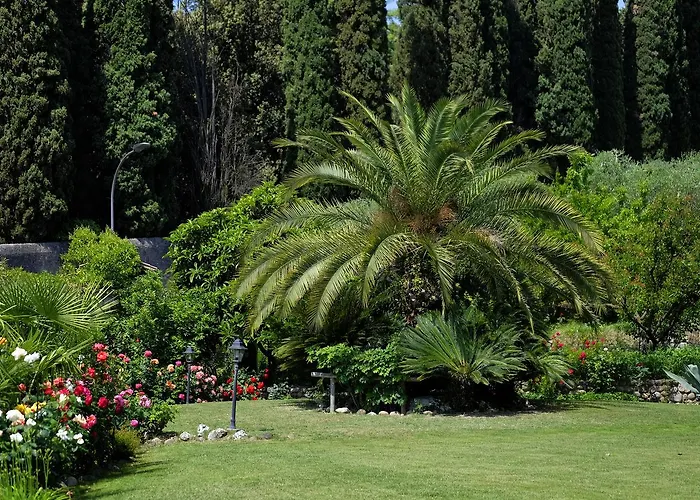 Madrina Lovely And Dynamic Hotel 4*