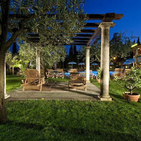 Hotell Madrina Lovely And Dynamic 4*