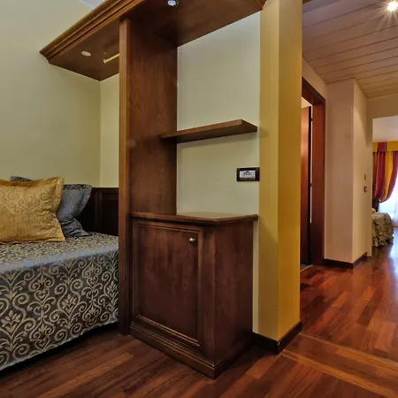 Hotell Madrina Lovely And Dynamic Garda (Verona)