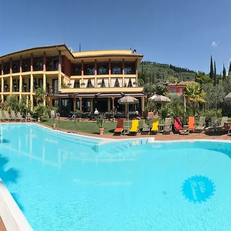 Hotell Madrina Lovely And Dynamic