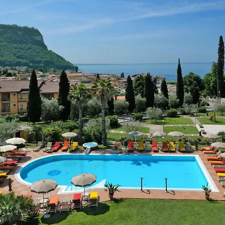 Hotell Madrina Lovely And Dynamic Garda (Verona)