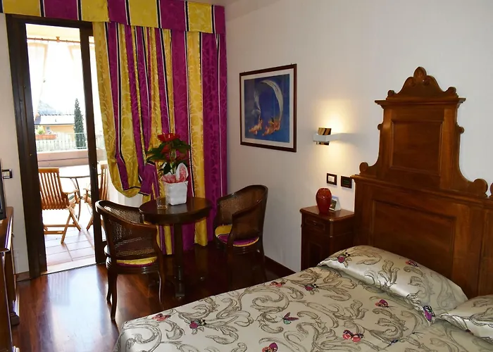 Hotel Madrina Lovely And Dynamic 4*